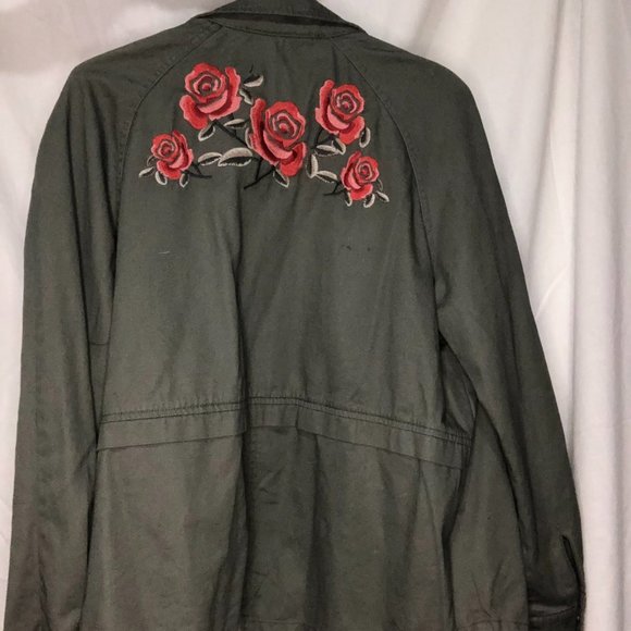 Floral Embroidered Light Jacket - Picture 2 of 3